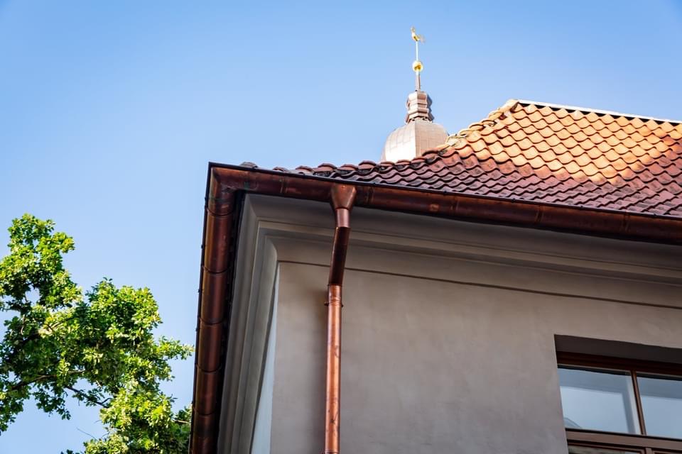 Fasāžu skārda nomaiņas darbi